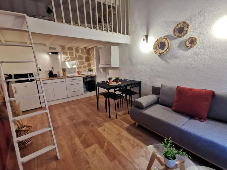 Centre Ville Montpellier - Appartement Au Coeur De L'Ecusson Dış mekan fotoğraf